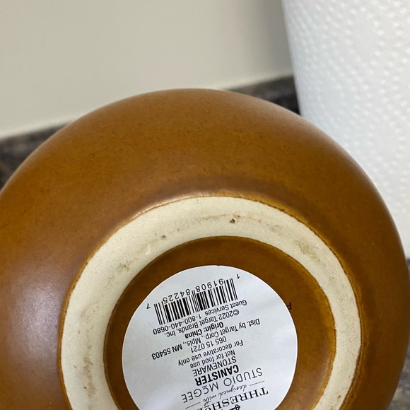 STUDIO MCGEE NEW small ceramic canister with lid -brown - Picture 4 of 4